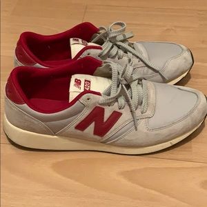 New Balance 420 Vintage Grey Sneakers